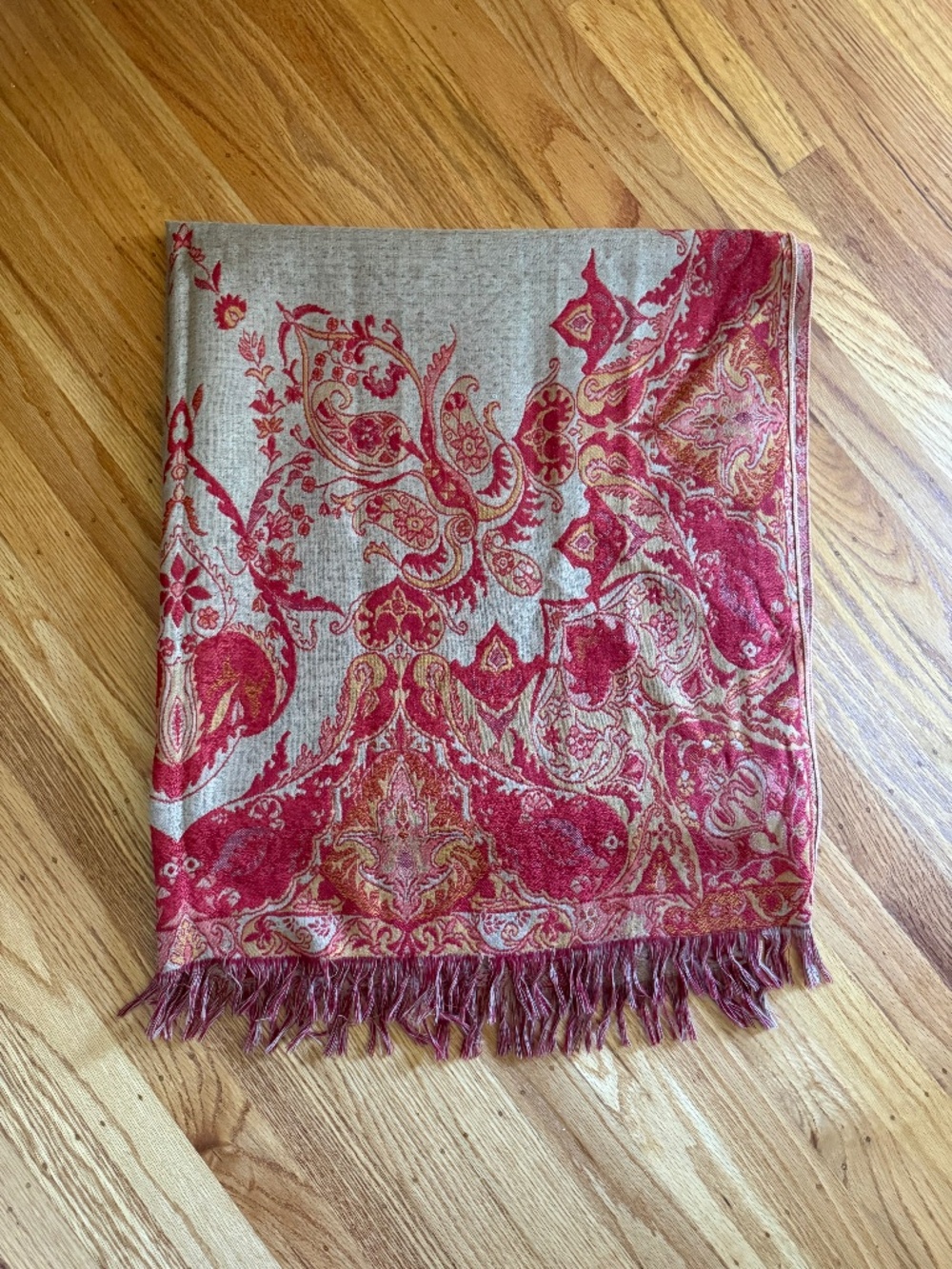 Wool Pashmina red and beige - exquisite